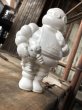 画像5: Vintage Michelin man Bibendum Advertising Vinyl Figure Petitcollin Made in France (B897) (5)