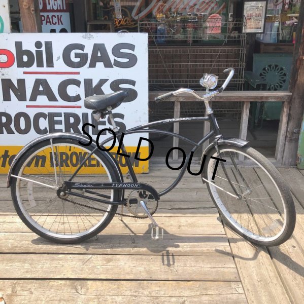 画像1:  【店舗引き取り限定】60s Vintage Schwinn Typhoon Bicycle 26” w /  Head Light (B908) (1)