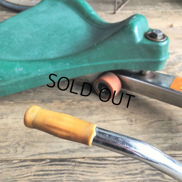 画像9: Vintage Mason Corporation The Original Flying Turtle Scooter Ride On (B966) (9)