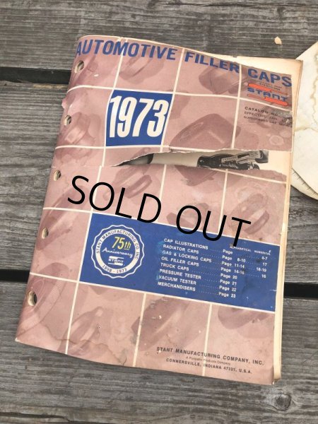 画像12: Vintage Stant Gas Oil Radiator Caps Gas Station Metal Display Cabinet (M018) (12)