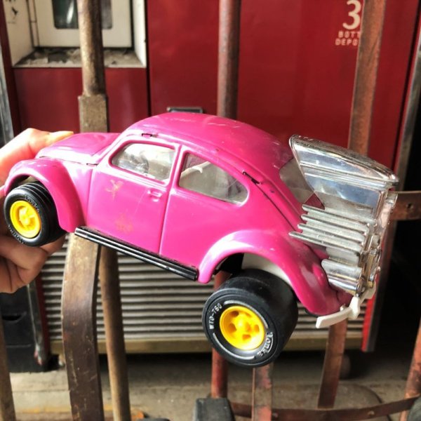 画像1: 60s Vintage Tonka Volkswagen VW Beetle Bug Pink (M002) (1)