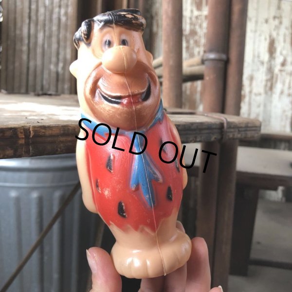 画像7: 70s Vintage Flintstones Target Game Fred Pin (M021)  (7)