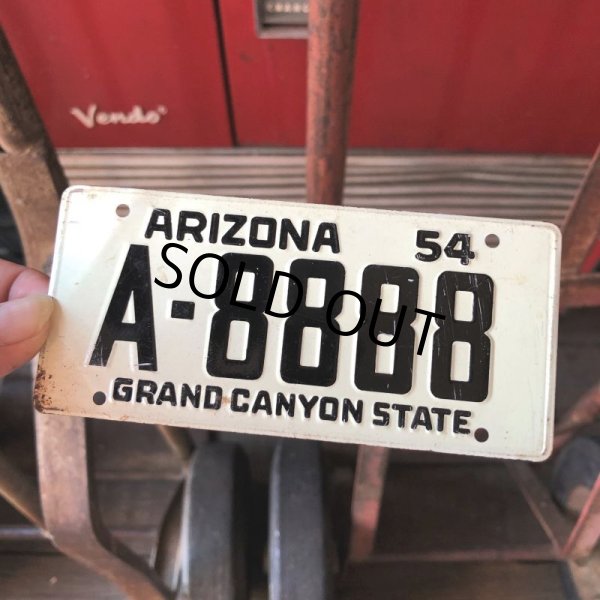 画像1: 50s Vintage Bicycle License Plate 1954 ARIZONA A-8888 (M107) (1)