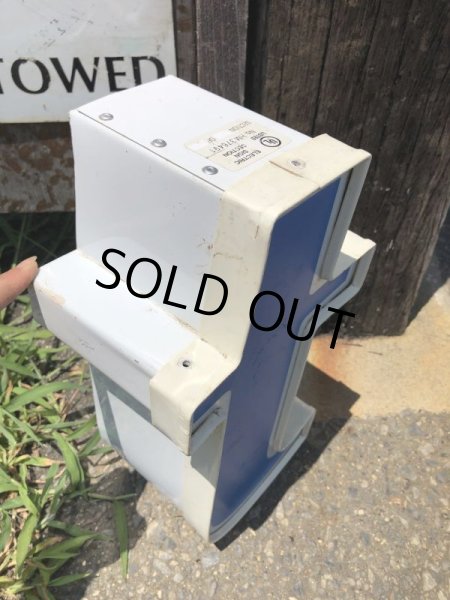 画像4: Vintage Advertising Store Display Letters Sign Blue “ t ” (M022)  (4)