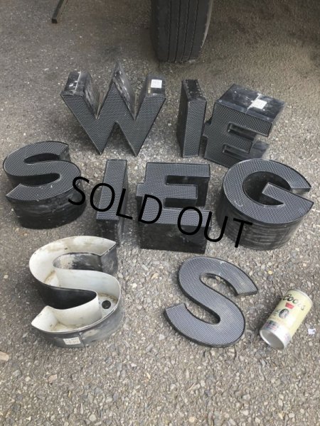 画像8: Vintage Advertising Store Display Letters Sign Dot “ E ” (M028)  (8)