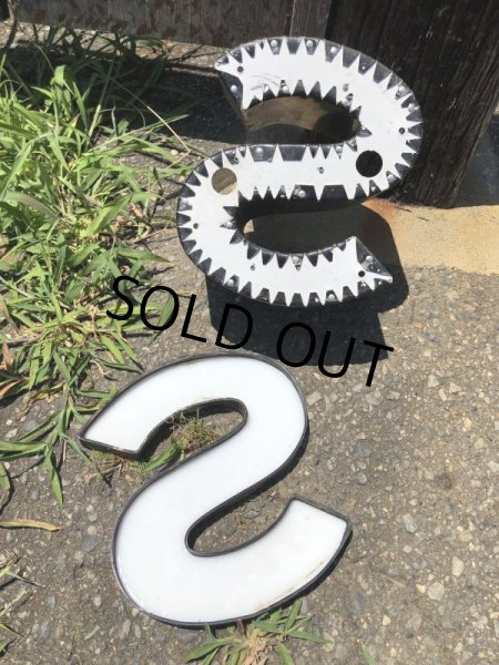 画像3: Vintage Advertising Store Display Letters Sign Dot “ S ” (M033)  (3)