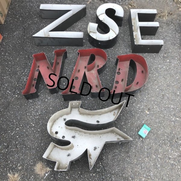 画像6: Vintage Advertising Store Display Letters Sign “ N ” (M005)  (6)