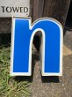画像1: Vintage Advertising Store Display Letters Sign Blue “ n ” (M024)  (1)