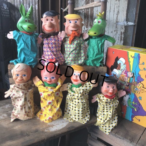 画像1: 60s Scheithauer Hanna Barbera The Flintstones Hand Puppets Set of 8 w/Original Box (M180)  (1)