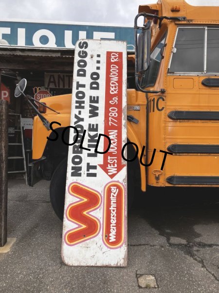 画像20: 【店舗引き取り限定】 Vintage Advertising Wienerschnitzel Hot Dogs Store Display Wooden Sign (M201)  (20)