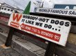 画像3: 【店舗引き取り限定】 Vintage Advertising Wienerschnitzel Hot Dogs Store Display Wooden Sign (M201)  (3)