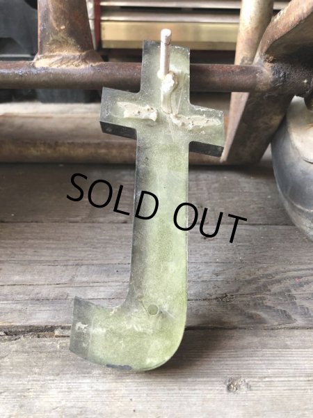 画像3: Vintage Advertising Store Display Letters Sign “ t ”  (M223)  (3)