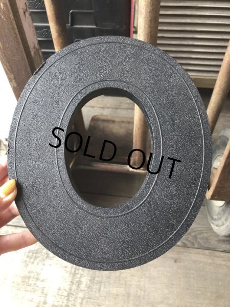 画像1: Vintage USA Original Movie Theatre Marquee Letter Signs “ O ”  (M243)  (1)