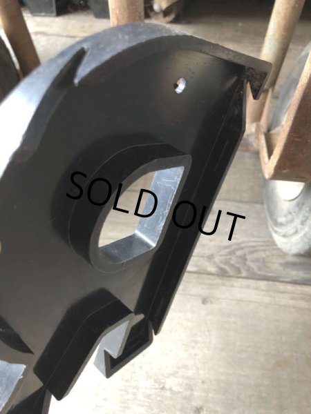 画像5: Vintage USA Original Movie Theatre Marquee Letter Signs “ R ”  (M242)  (5)