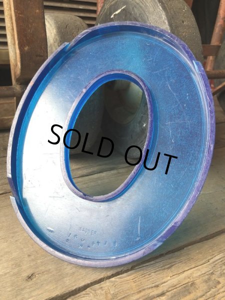 画像3: Vintage USA Original Movie Theatre Marquee Letter Signs “ O ”  (M247)  (3)