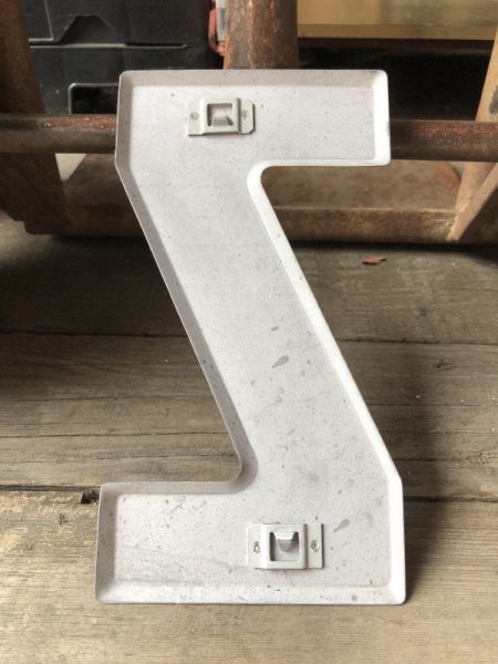 画像3: Vintage USA Original Movie Theatre Marquee Letter Signs “ Z ”  (M237)  (3)