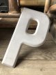 画像2: Vintage USA Original Movie Theatre Marquee Letter Signs “ P ”  (M238)  (2)