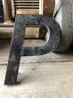 画像1: Vintage Advertising Store Display Letters Sign “ P ”  (M219)  (1)