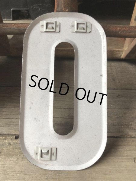 画像3: Vintage USA Original Movie Theatre Marquee Letter Signs “ O ”  (M241)  (3)