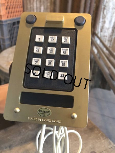 画像2: 80s Vintage Popeye Pushbutton Telephone (M278)  (2)