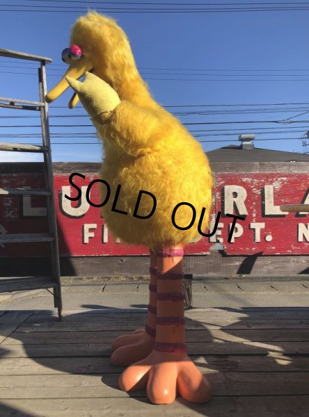画像2: 【店舗引き取り限定】 Vintage Sesame Street Big Bird Store Display Life size Statue RARE! Hard to Find!!! (M283) (2)