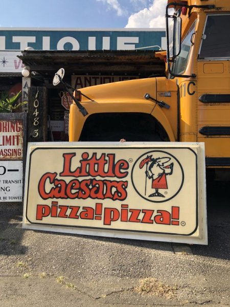 画像3: 【店舗引き取り限定】 大型184cm Vintage Advertising Little Caesars Pizza Store Display Sign Hard to Find! (M287) (3)
