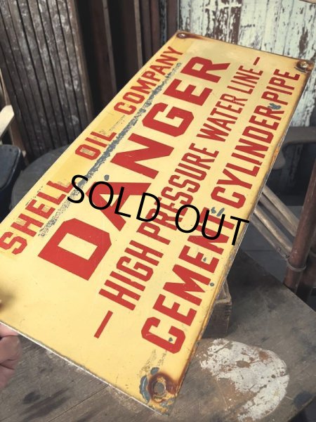 画像3: RARE!! Vintage ORIGINAL Shell Oil Company DANGER Sign (M306)  (3)