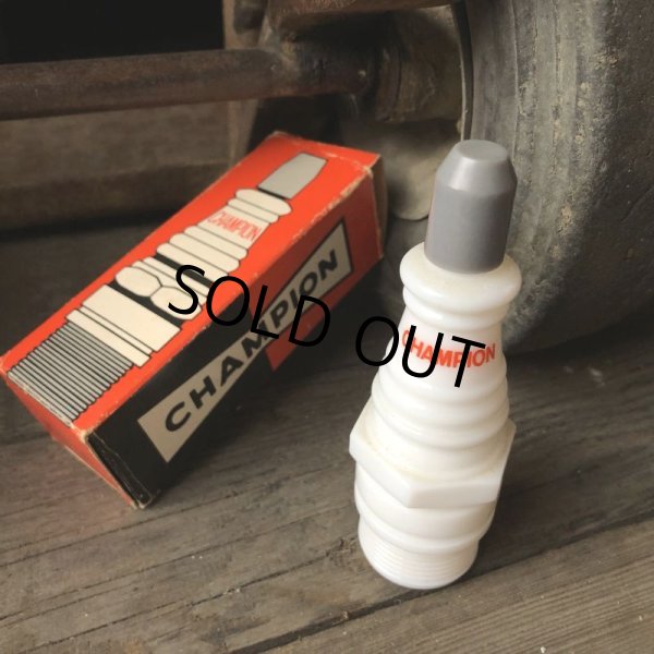 画像2: 70s Vintage AVON CHAMPION Spark Plug Decanter (M352)  (2)