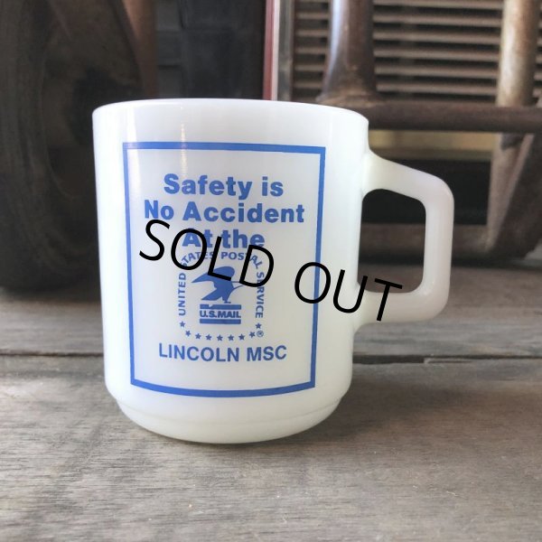 画像1: 70s Vintage Galaxy Milk Glass Mug USPS U.S. Mail (M362)  (1)
