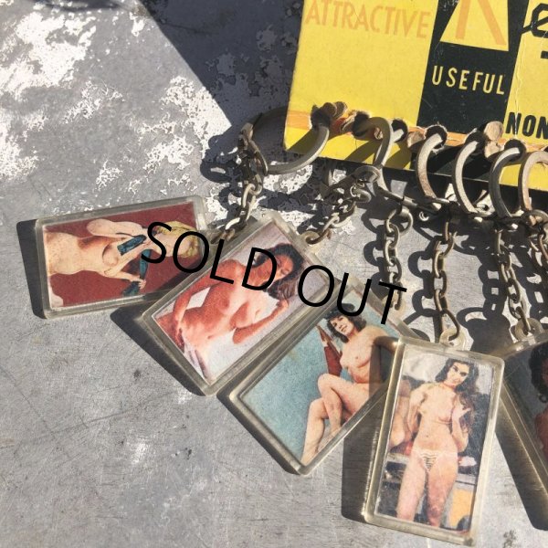 画像2: Vintage Nude Key Rings Charms SET (M408) (2)