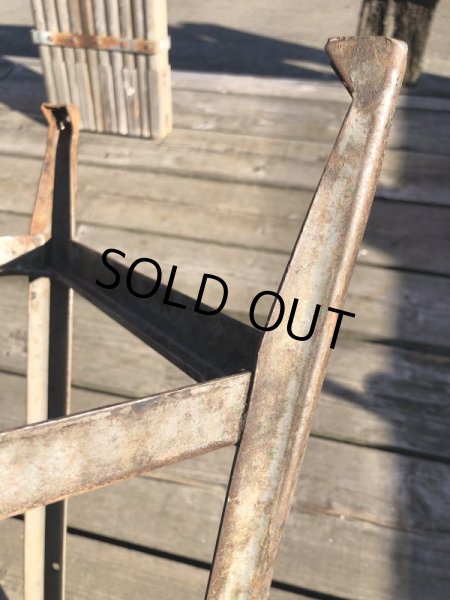 画像4: Vintage Industrial Iron Stool (M459) (4)