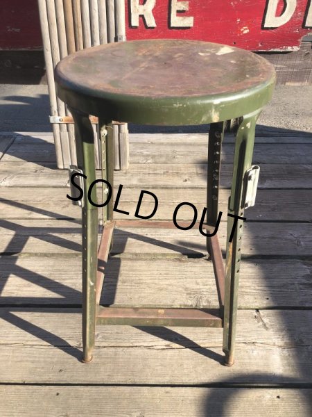 画像4: Vintage Industrial Iron Stool (M457) (4)