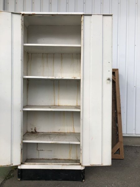 画像9: Vintage USA Industrial Steel Locker Cabinet (M496) (9)