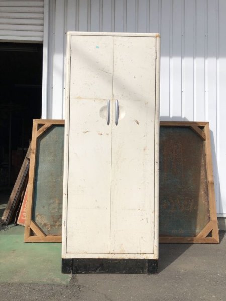 画像1: Vintage USA Industrial Steel Locker Cabinet (M495) (1)