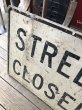 画像2: Vintage Road Sign STREET CLOSED (M527) (2)