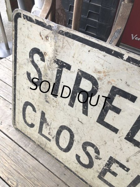 画像2: Vintage Road Sign STREET CLOSED (M527) (2)