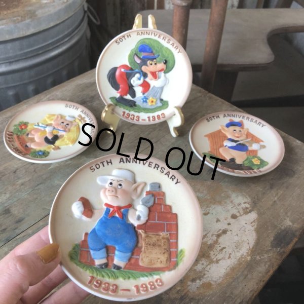 画像1: Vintage Disney 1933-1983 50th Anniversary Three Little Pigs Porcelain Plate Complate Set (M544) (1)