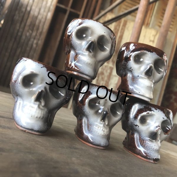 画像11: 50s Vintage SKULL " LAY OFF " Poison Decanter Bottle w/Shot Glass (B618) (11)
