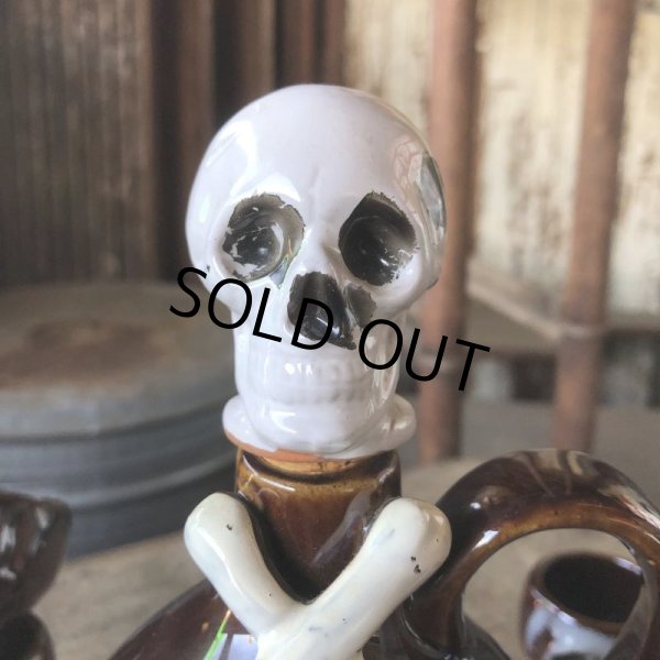画像20: 50s Vintage SKULL " LAY OFF " Poison Decanter Bottle w/Shot Glass (B618) (20)