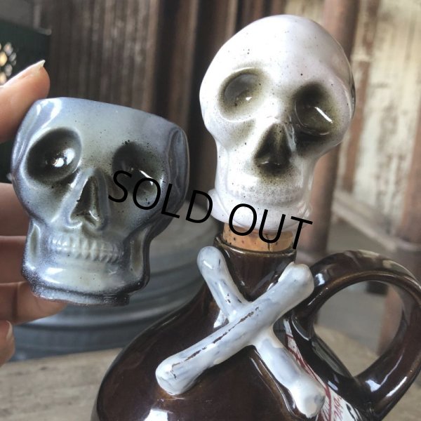 画像29: 50s Vintage SKULL " LAY OFF " Poison Decanter Bottle w/Shot Glass (B619) (29)