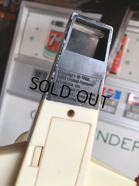 画像11: 70s Vintage Mattel Snoopy Spaceship AM Radio (M636) (11)