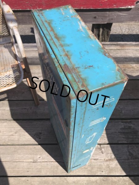 画像2: Vintage Gas Station Towel Metal Cabinet Dispenser (M638) (2)