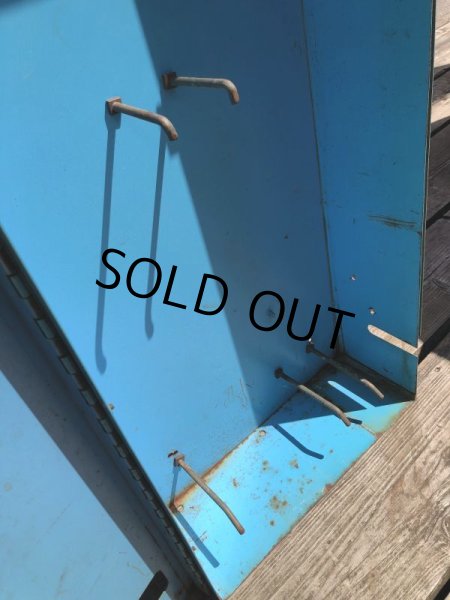 画像6: Vintage Gas Station Towel Metal Cabinet Dispenser (M638) (6)