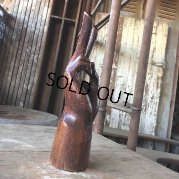 画像4: 70s Vintage Wooden Hand Peace Sign Ornament (M646) (4)