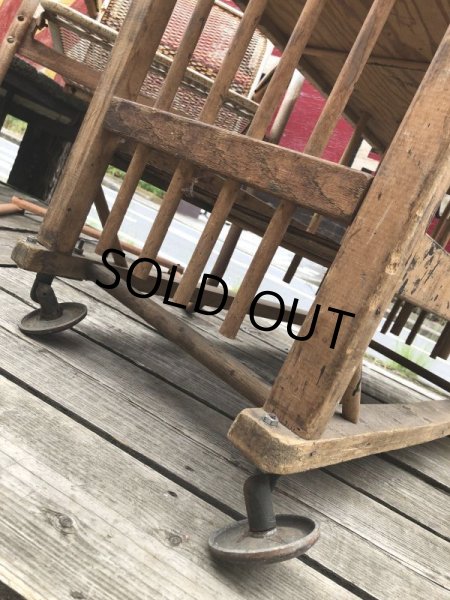 画像2: Antique Wooden Rolling Bakers Rack (M688) (2)