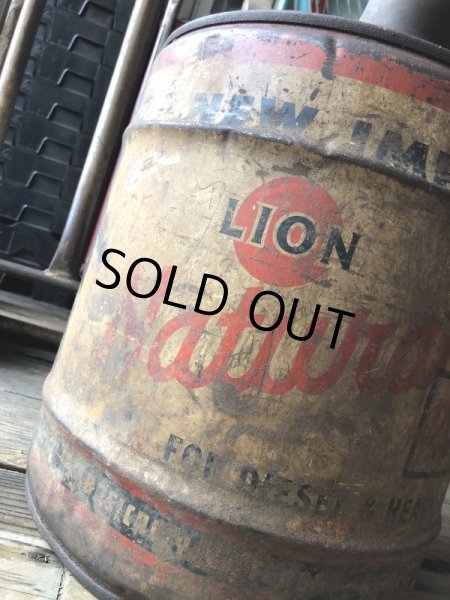画像8: Vintage Motor Gas Oil 5 Gallon Can LION (M851)  (8)