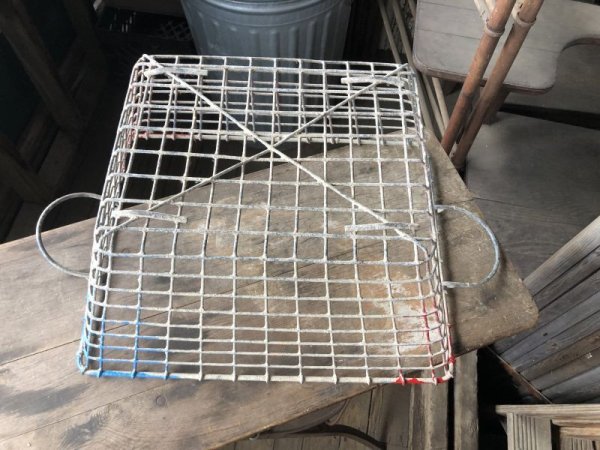 画像8: Vintage Large Wire Metal Rustic Farm Basket Heavy (M842) (8)