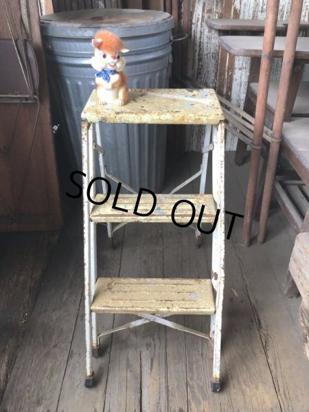 画像10: Vintage Industrial Metal Folding Ladder Step Stool (M861) (10)