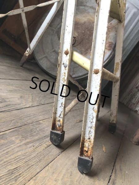 画像6: Vintage Industrial Metal Folding Ladder Step Stool (M861) (6)