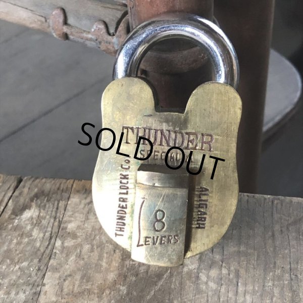 画像8: Antique Brass Handcrafted Solid THUNDER Brand 8 Levers Padlock (B873) (8)